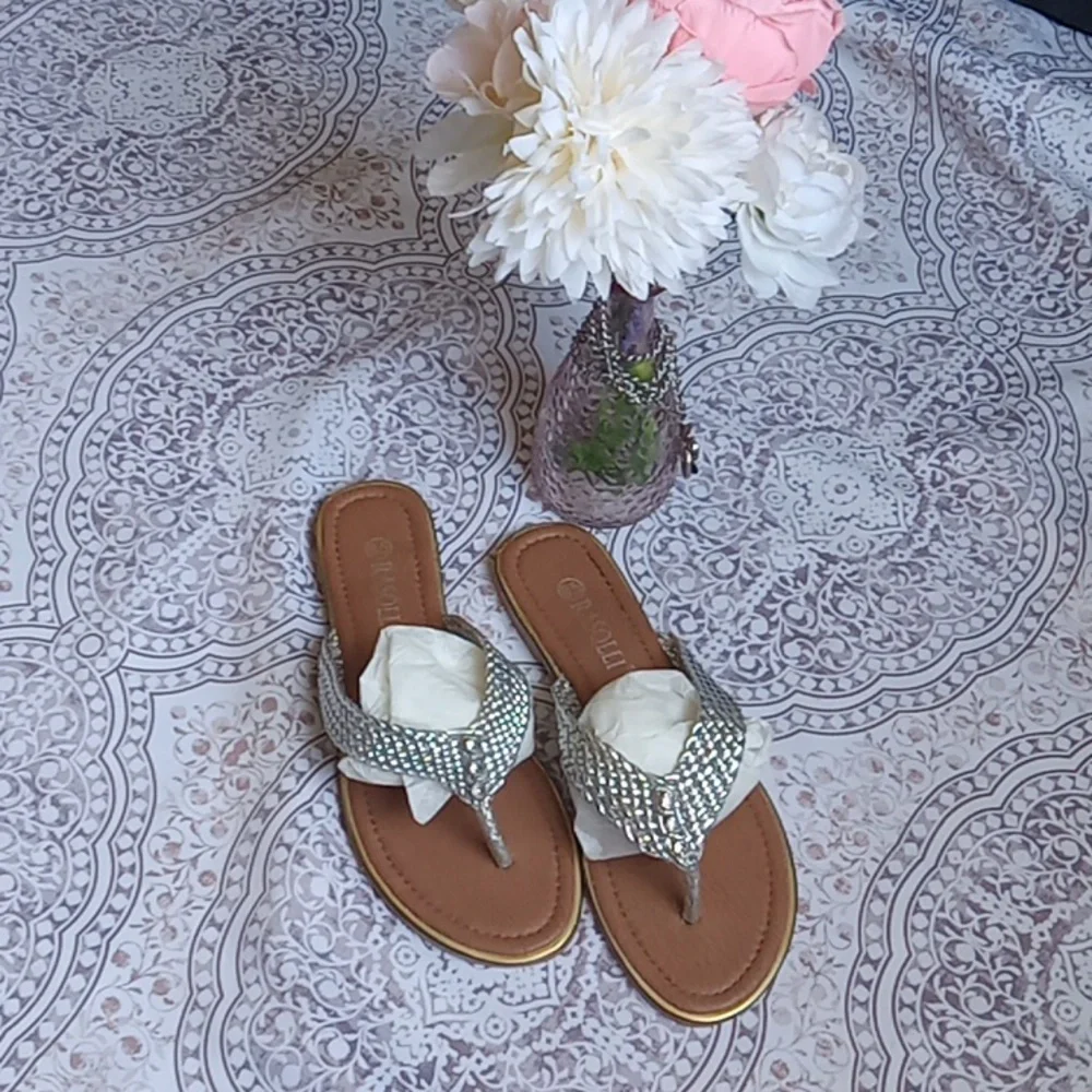 Rasolli NWOT  Stylish sandals - Picture 11 of 11